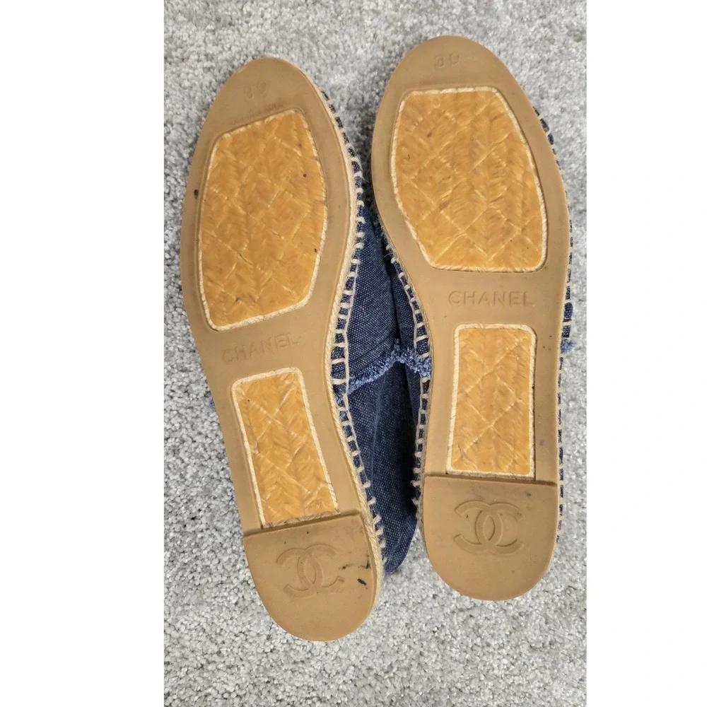 Chanel CC Logo Denim Espadrilles Blue Black Frayed Canvas Flats Size 39 US 7.5-8